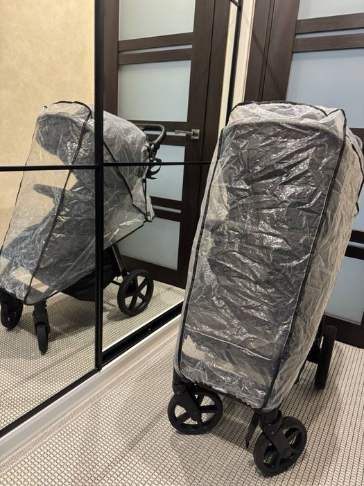 Carrello Bravo прогулочна коляска б/у з повним комплектом