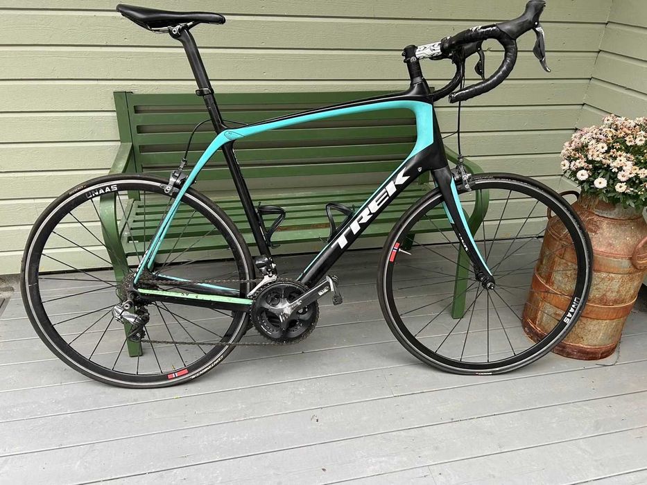 Trek Domane 5.9 karbonowy, rozmiar 62. Ultegra Di2 2x11 i koła Unaas