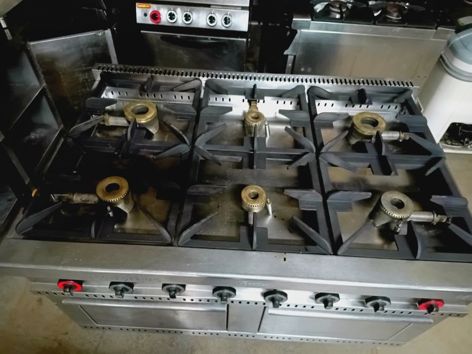 Fogão industrial a gás 6 queimadores e dois fornos