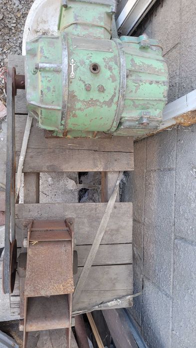 Самодельная круподерка (крупорушка) на двигателе постоянного тока