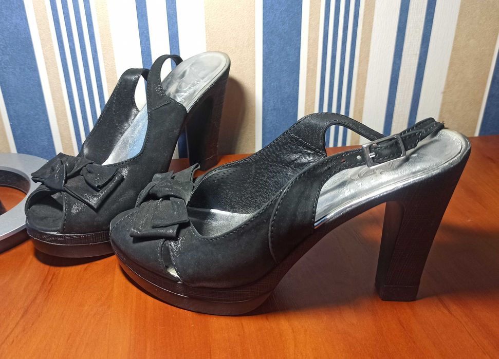 Женские босоножки/туфли