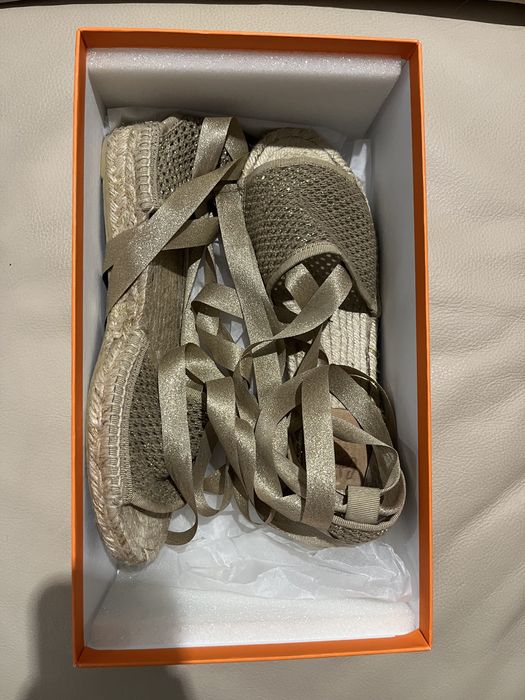 Złote espadryle 38 nowe / buty na koturnie