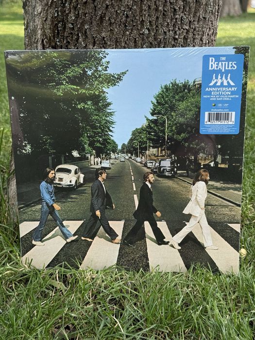 Вінілові платівки Nirvana, Rammstein, Queen, Beatles