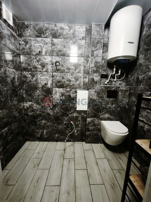 Продам 2 кімнатну квартиру під ремонт