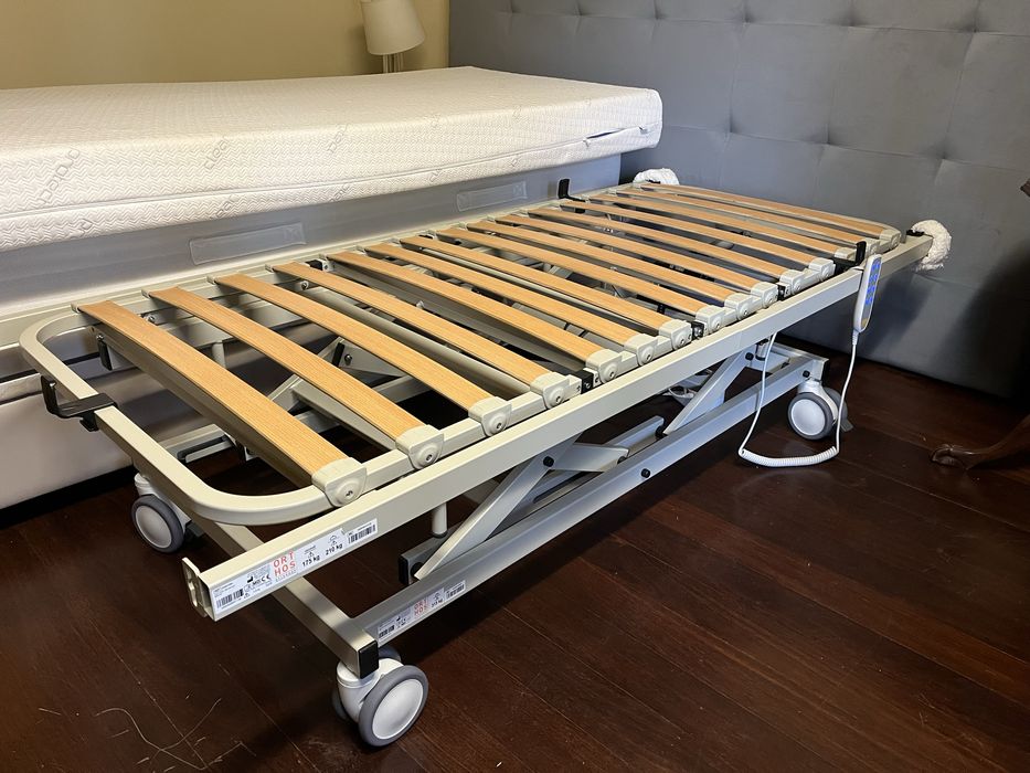 Cama articulada elétrica c/ plataforma elevatória NOVA