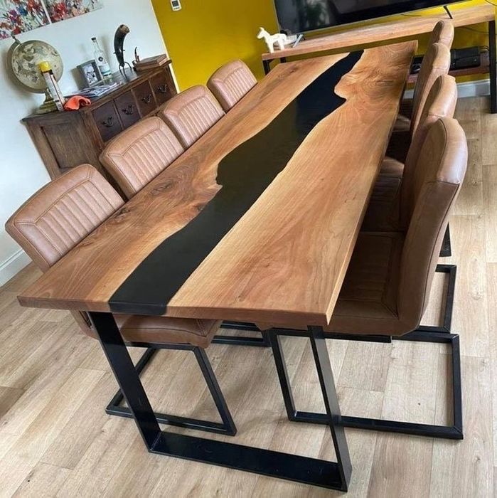 Обідні столи з натурального масиву, Слебу.