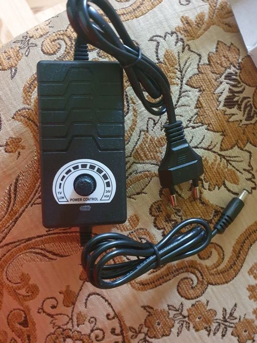 Регулюючий блок живлення адаптер питания регулировка вольт