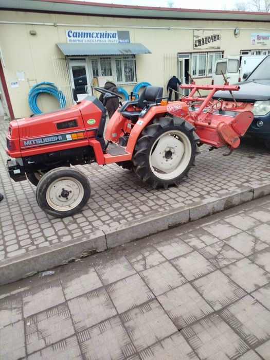 Продам трактор міцубісі