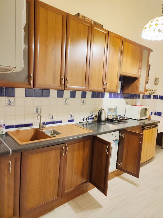 Квартира зі світлом   1-2-3-4 кім ( для студентів .відрядників  чеки