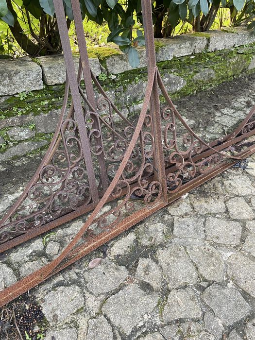 Aros em ferro muito robustos