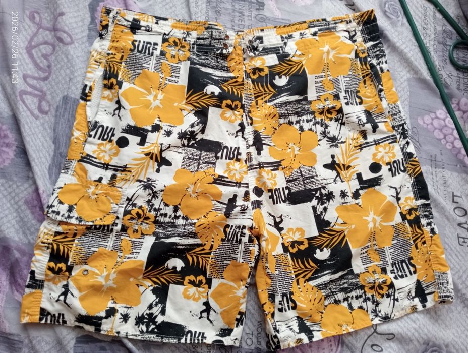 Чоловічий різний одяг