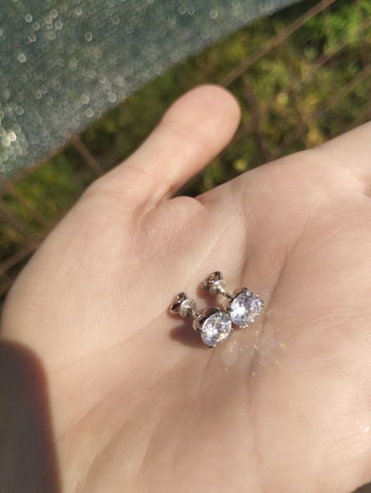 Продам срібні сережки