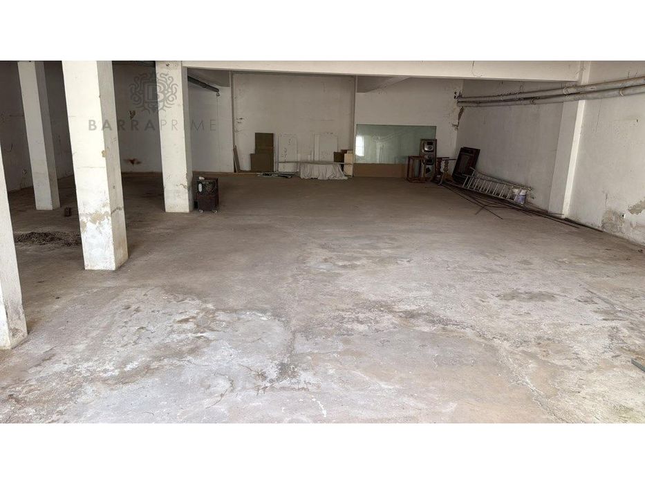 Loja à Venda no Centro de Almancil - Localização Estratégica com Lo...