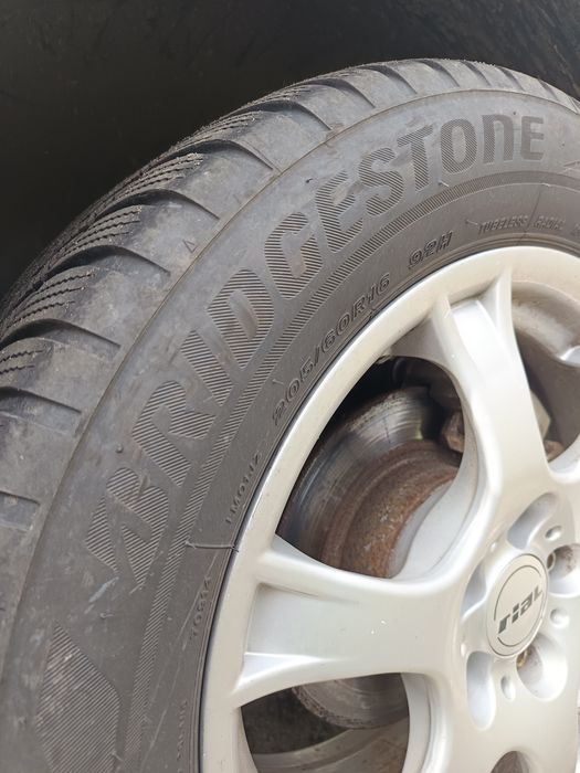 205 60 r16. Bridgestone 205 60 16