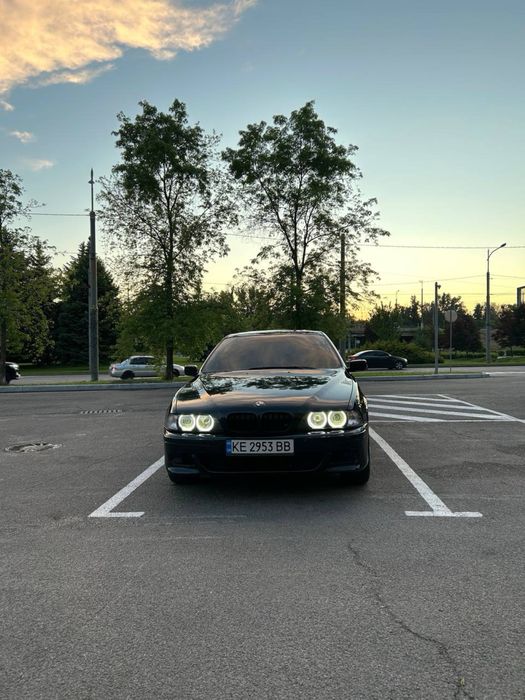 Продам БМВ е39 523і торг