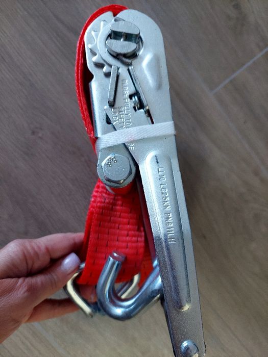 Стяжний/ремінь/із/храповим/механізмом//стяжні/для/фури/трищотки