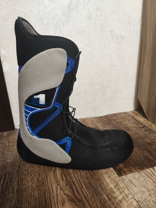 Сноубордичні боти Burton