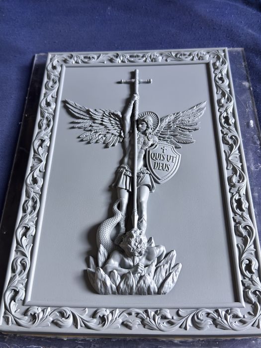 Quadro São Miguel Arcanjo 3D em Resina