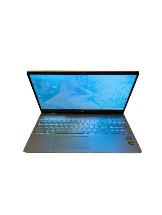 HP Pavilion 15 i7 8GB RAM