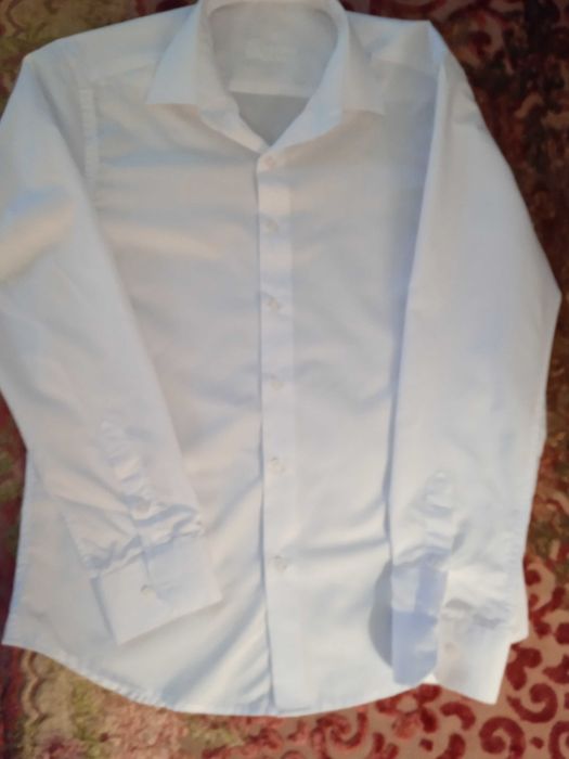 Белые рубашки (2) подросткам фирм. ( Канада)