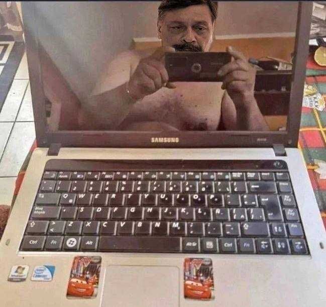 Продам ноутбук самсунг