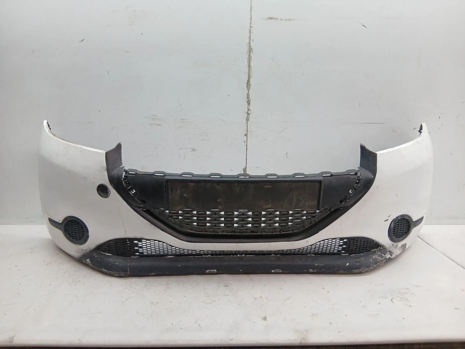 Pára-choques frente PEUGEOT 208