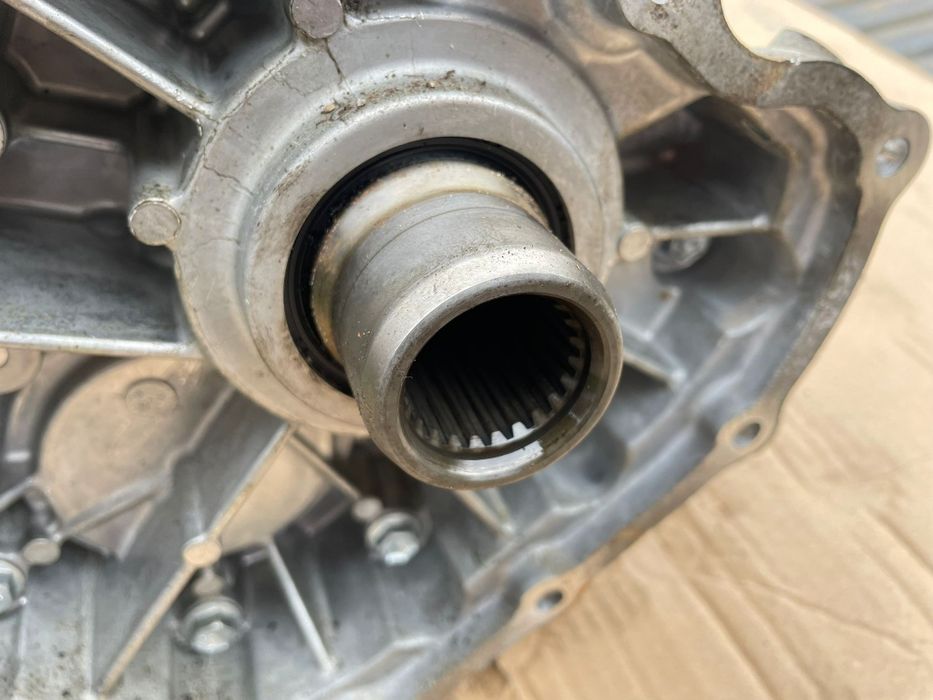 Reduktor skrzyni biegów Suzuki Grand Vitara II lift 2.4  automat