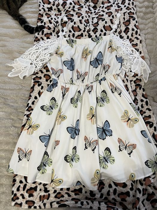 Sukienka biała w motyle L shein