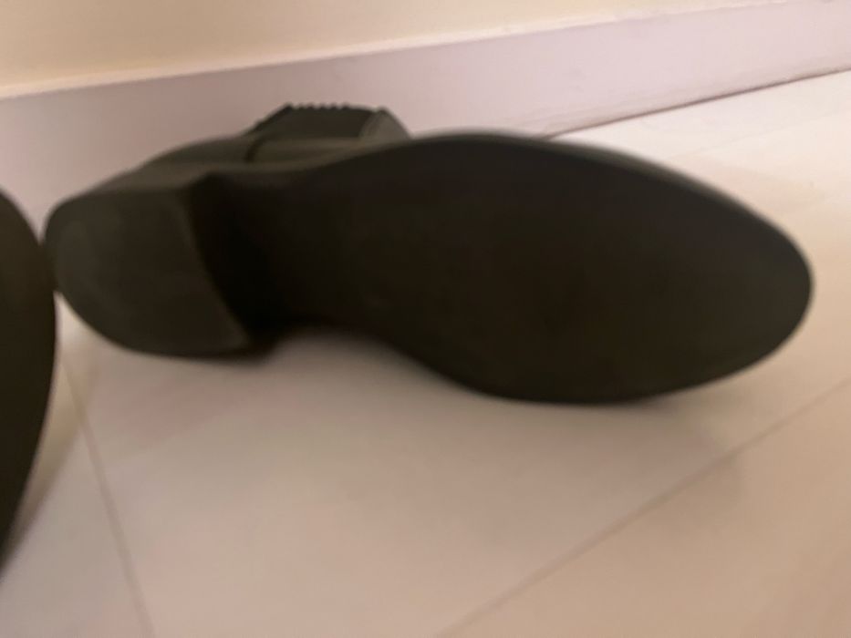 Botas pretas tamanho 36