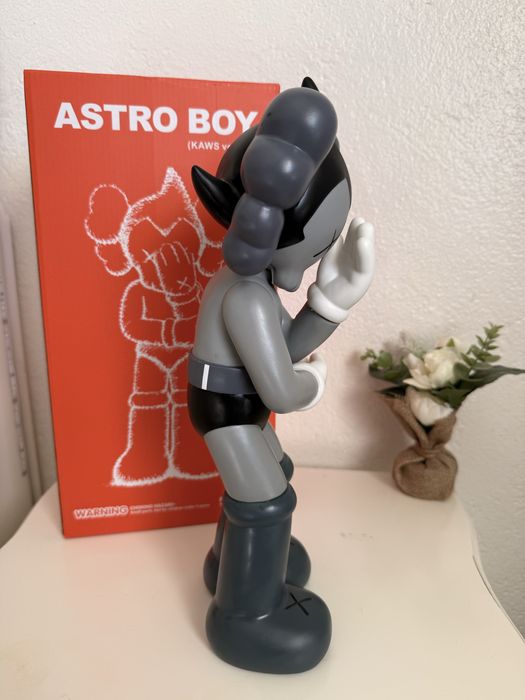 Boneco Astro Boy Kaws
