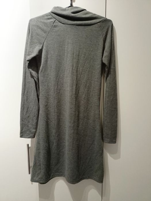 Sukienka damska z golfem