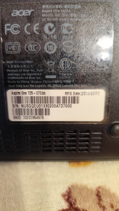 Нетбук Aser aspire one 725