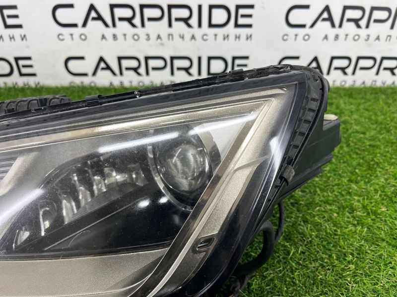Фара левая AUDI A4 B9 2.0 DBPA 2017