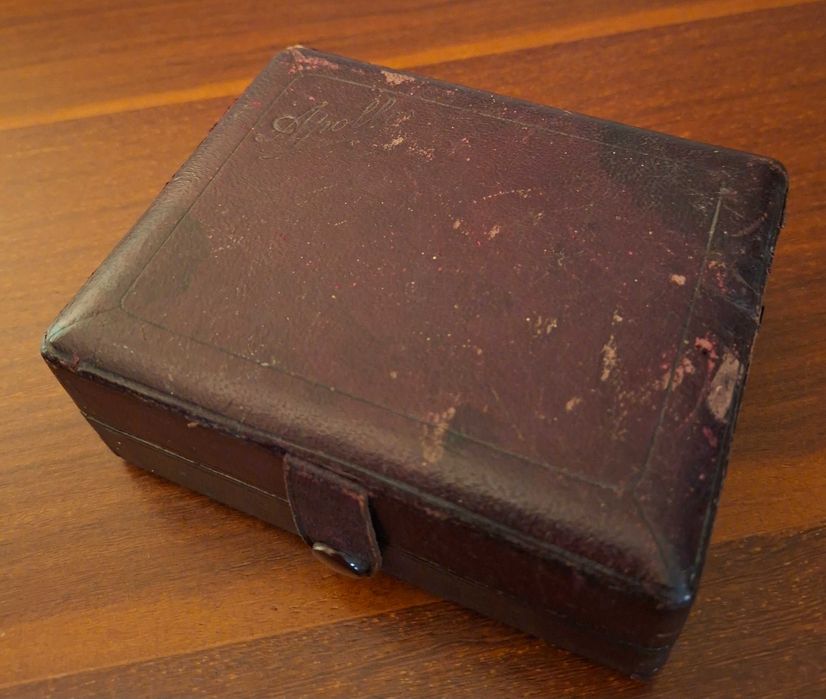 Estojo de barbear Apollo muito antigo