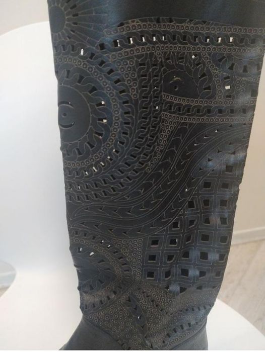 Чоботи Bate р.36 Італія демісезонні перфоровані