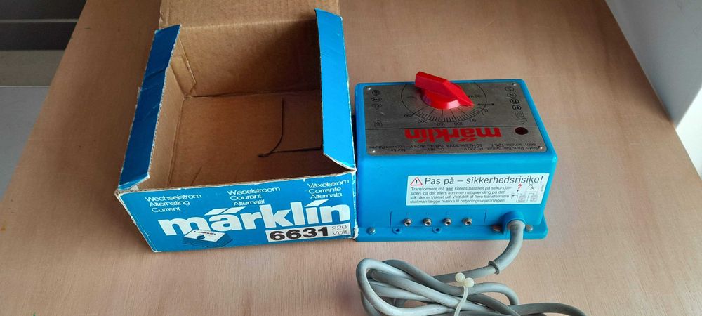Transformador -Marklin 6631- AC 220V/16V -30VA- na sua caixa original