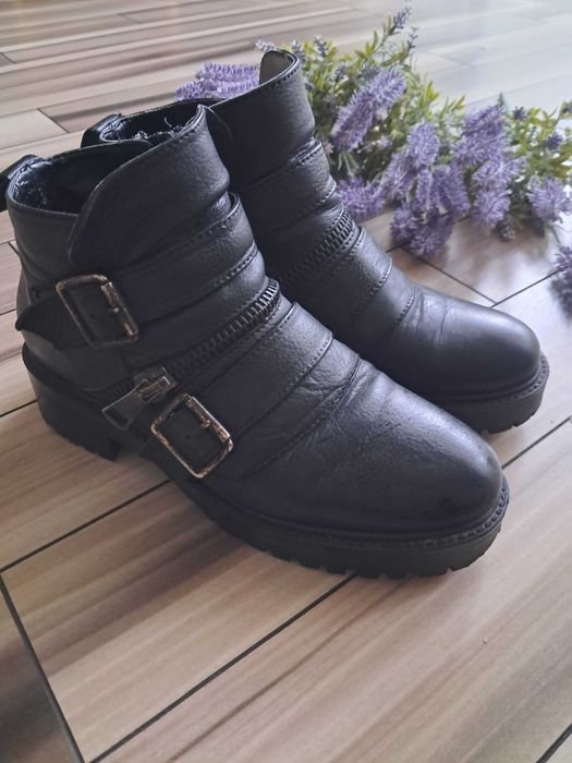 Жіночі ботінки/черевики Zara