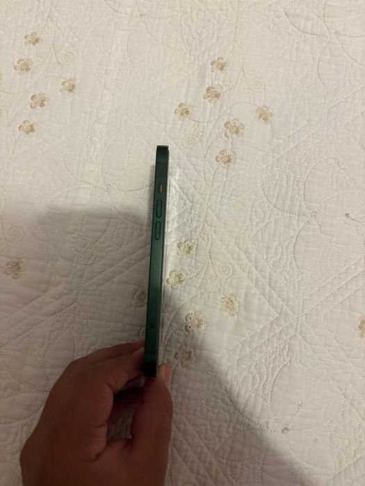 Iphone 13 verde