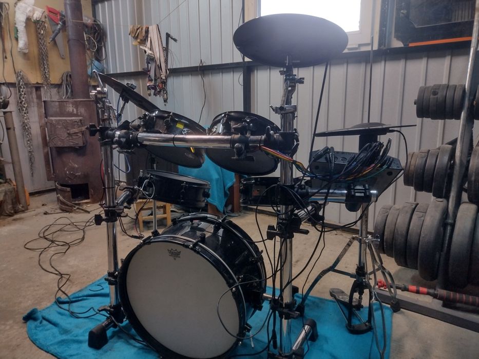 perkusja elektroniczna Roland td6 V