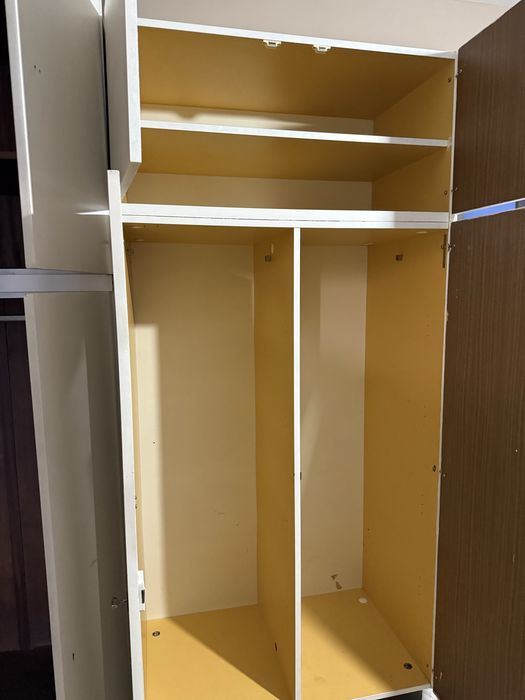 Отдам бесплатно два шкафа