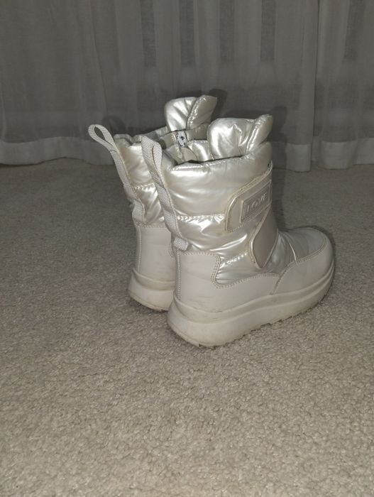 Зимові дутики для дівчинки