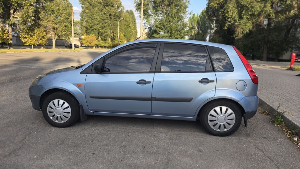 Продам FORD FIESTA 2006 рік