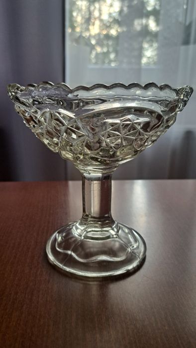 Cukiernica pucharek paterka kryształ PRL