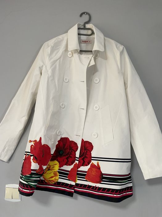 Plaszcz jesienny desigual bialy w print kwiaty 38 M