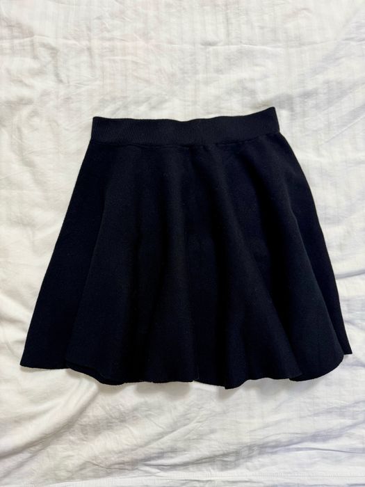 Чорна спідниця міні