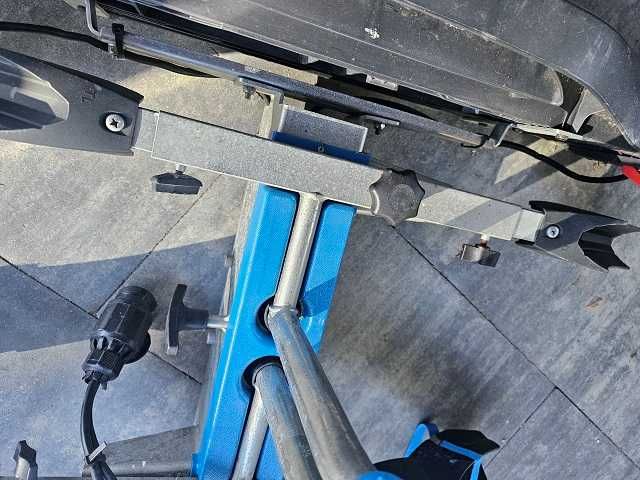bagaznik na rowery, stojak na hak Twinny Load SWING FE ( takze na rowery Elektryczne)