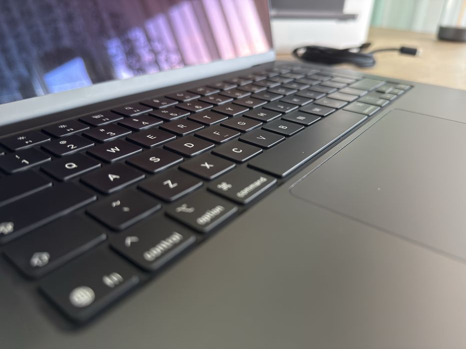 MacBook Pro, M5 2025