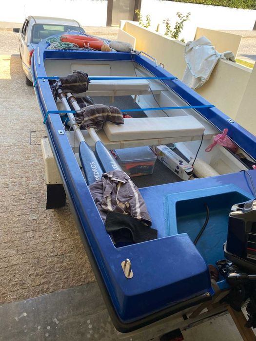 Barco em Fibra de Vidro OBE 4.70+ Motor Mercury 25HP + Atrelado