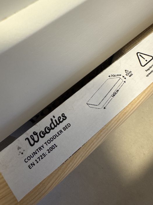 Lozeczko Woodies Biale + materac Hilding