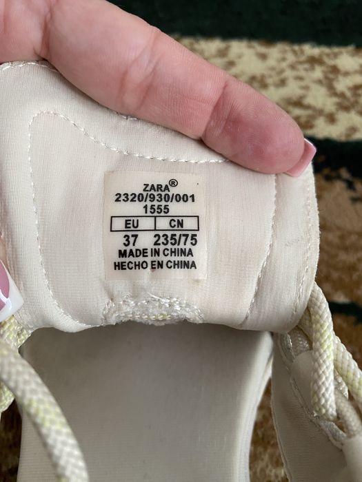 Кросівки відкриті Zara
